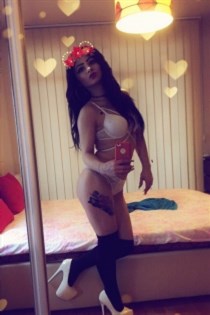 Escort Falaq,Marseille service whatsapp me